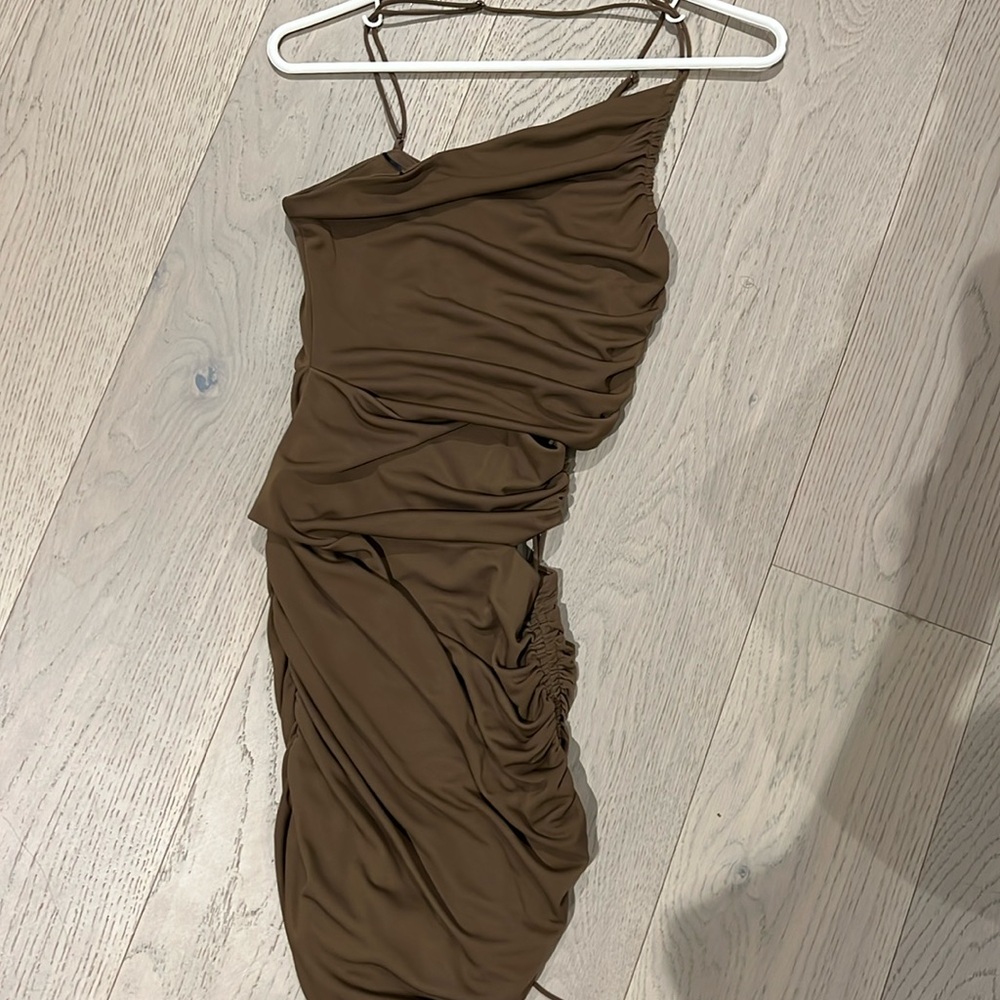 brown dress